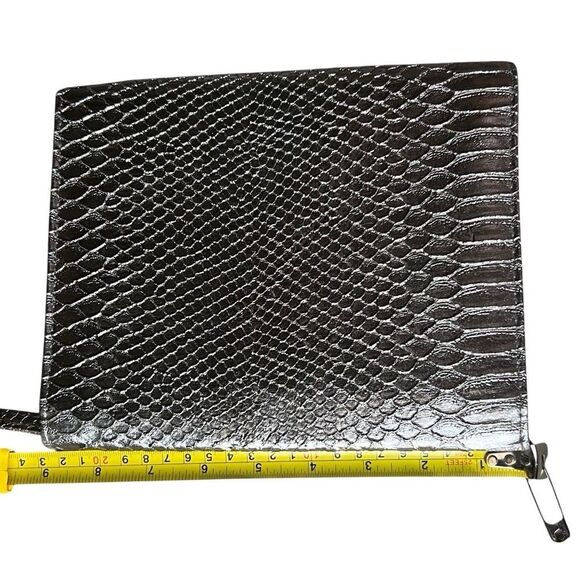 Neiman Marcus Metallic Snake Print Snakeskin Rectangle Evening Wristlet Clutch - Picture 3 of 5
